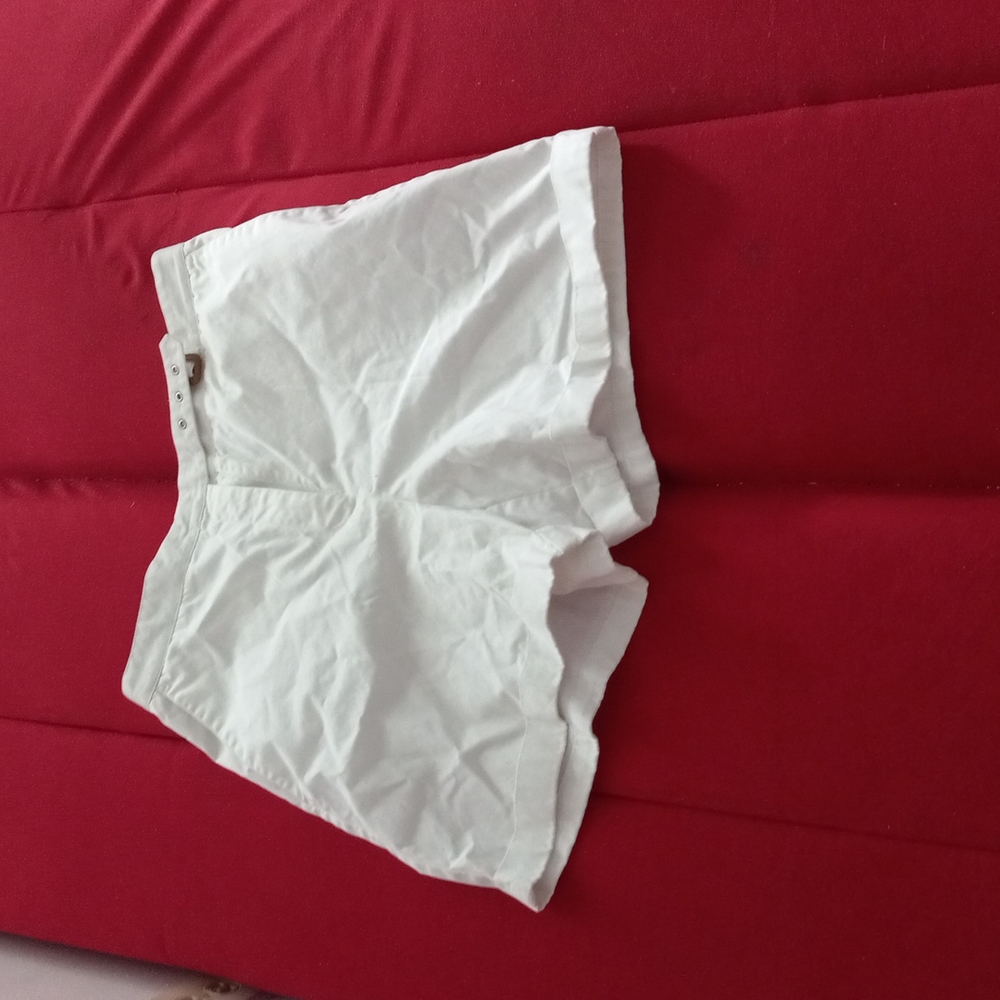 White Liz Claiborne shorts
